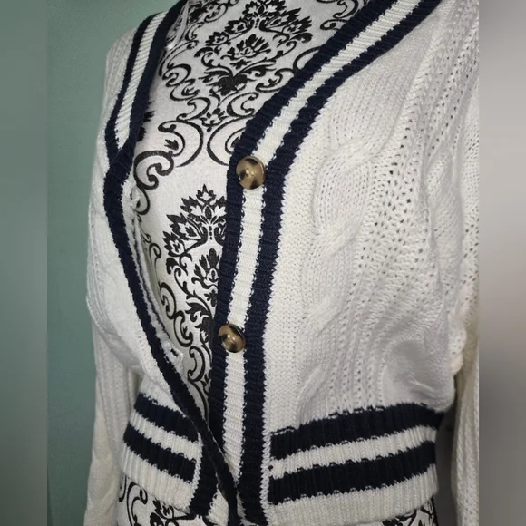 NWT: White and Navy Cardigan Sweater Medium - Picture 4 of 5
